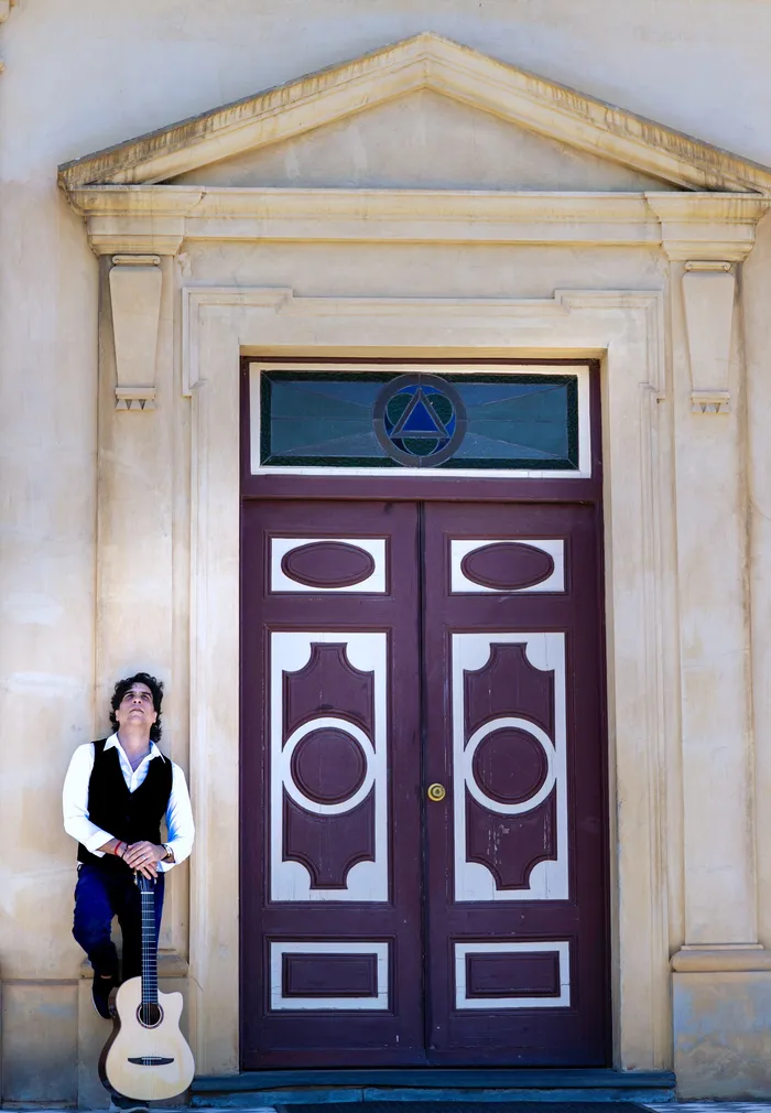 Portrait, heritage door